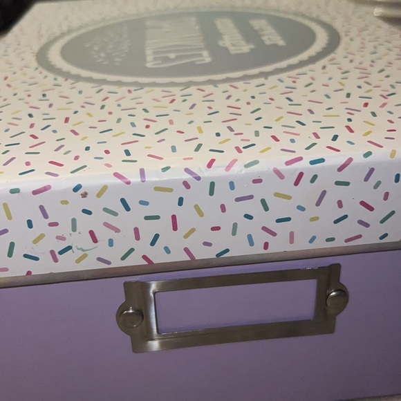 Unicorn 🦄variety pack storage box stuffed animal stickers pencils tape bracelet - Picture 13 of 13